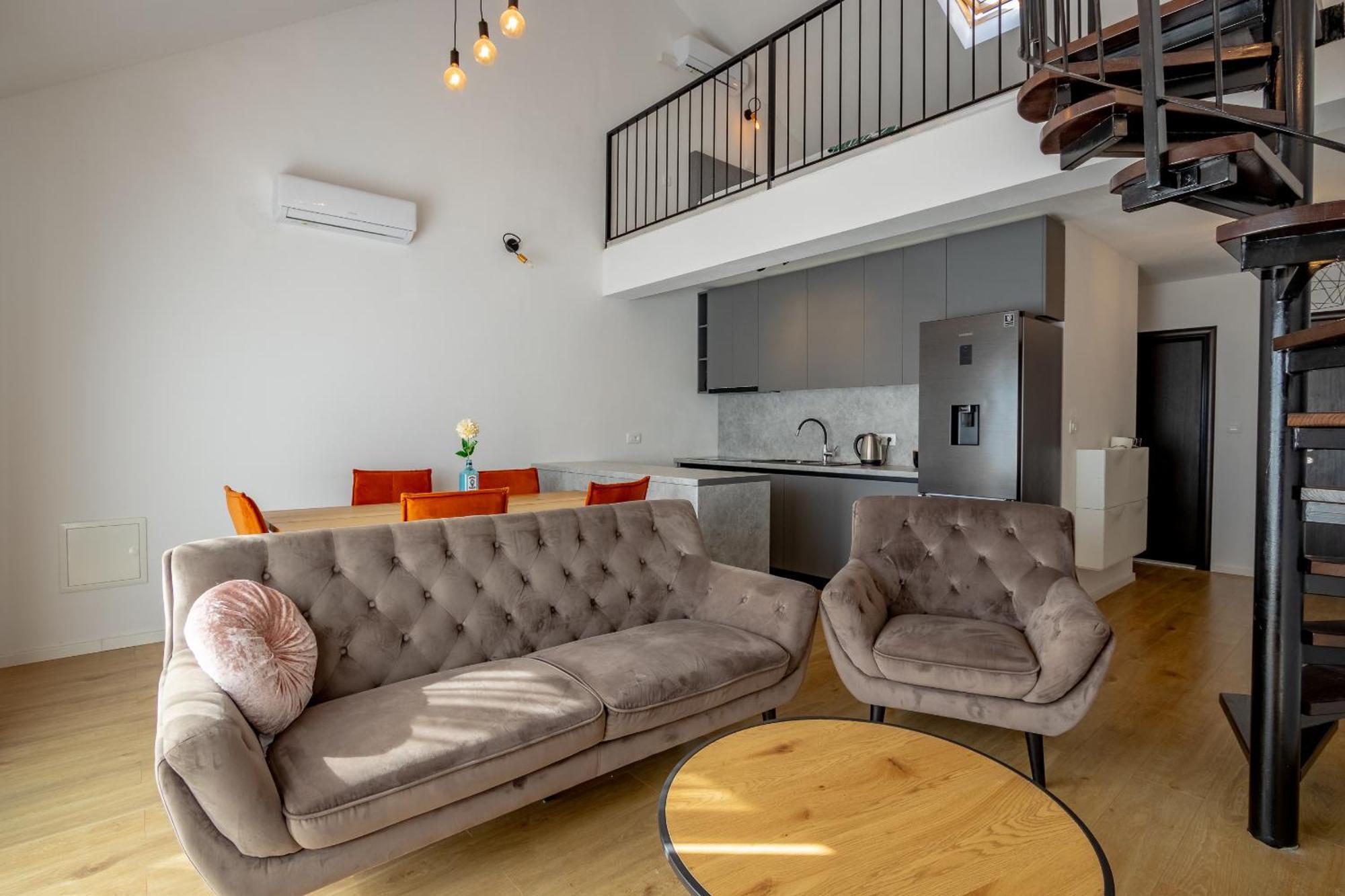 Апартаменты Apartman Rojo Омиш Экстерьер фото